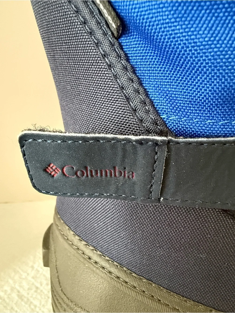 Columbia boys Blue and Black Insulated Winter Boot
